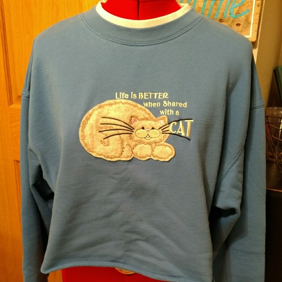 MC Sportswear Tops - Cropped vtg cat sweatshirt L blue granny grunge